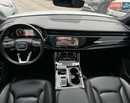 Білий Ауді Q8, об'ємом двигуна 3 л та пробігом 21 тис. км за 58990 $, фото 39 на Automoto.ua