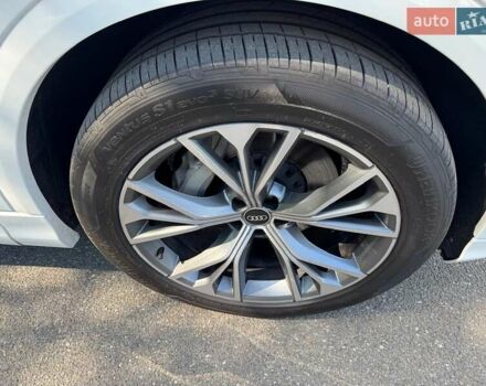 Белый Ауди Q8, объемом двигателя 3 л и пробегом 47 тыс. км за 68500 $, фото 6 на Automoto.ua