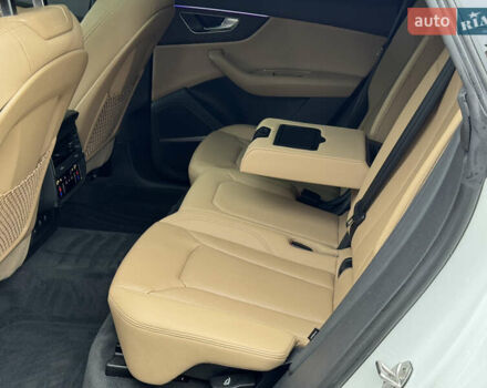 Ауді Q8 2021 у Києві на Automoto.ua Білий Ауді Q8, об'ємом двигуна 3 л та пробігом 102 тис. км за 57000 $, фото 44 на Automoto.ua