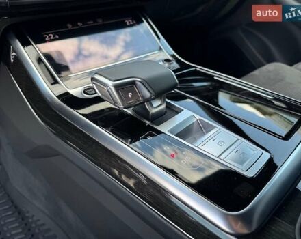 Белый Ауди Q8, объемом двигателя 3 л и пробегом 47 тыс. км за 68500 $, фото 40 на Automoto.ua