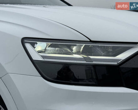 Белый Ауди Q8, объемом двигателя 3 л и пробегом 102 тыс. км за 52000 $, фото 21 на Automoto.ua