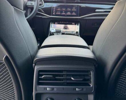 Белый Ауди Q8, объемом двигателя 3 л и пробегом 47 тыс. км за 68500 $, фото 67 на Automoto.ua