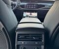 Белый Ауди Q8, объемом двигателя 3 л и пробегом 47 тыс. км за 68500 $, фото 67 на Automoto.ua