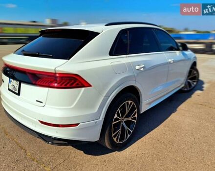 Білий Ауді Q8, об'ємом двигуна 3 л та пробігом 20 тис. км за 59000 $, фото 7 на Automoto.ua