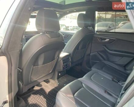 Белый Ауди Q8, объемом двигателя 3 л и пробегом 80 тыс. км за 63800 $, фото 26 на Automoto.ua