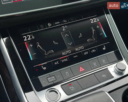 Білий Ауді Q8, об'ємом двигуна 3 л та пробігом 21 тис. км за 58990 $, фото 26 на Automoto.ua