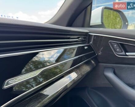 Белый Ауди Q8, объемом двигателя 3 л и пробегом 47 тыс. км за 68500 $, фото 58 на Automoto.ua