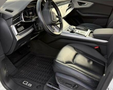 Білий Ауді Q8, об'ємом двигуна 2.97 л та пробігом 123 тис. км за 58000 $, фото 4 на Automoto.ua