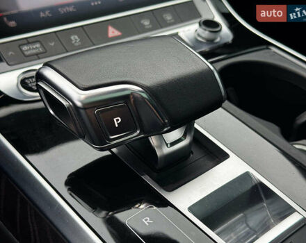 Білий Ауді Q8, об'ємом двигуна 3 л та пробігом 21 тис. км за 58990 $, фото 19 на Automoto.ua