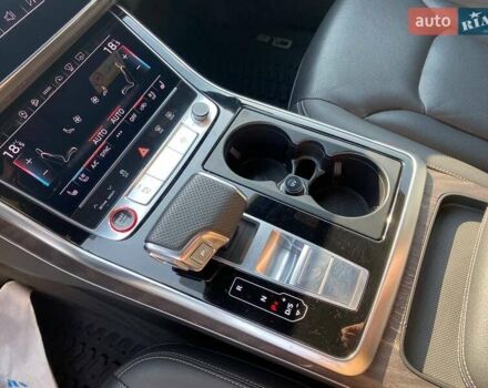Белый Ауди Q8, объемом двигателя 3 л и пробегом 80 тыс. км за 63800 $, фото 20 на Automoto.ua