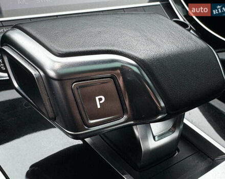 Білий Ауді Q8, об'ємом двигуна 3 л та пробігом 21 тис. км за 58990 $, фото 21 на Automoto.ua