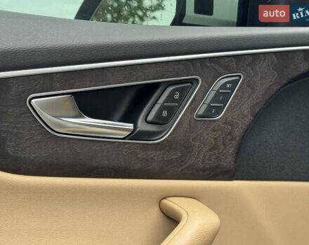 Ауді Q8 2021 у Києві на Automoto.ua Білий Ауді Q8, об'ємом двигуна 3 л та пробігом 102 тис. км за 57000 $, фото 27 на Automoto.ua