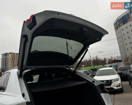 Білий Ауді Q8, об'ємом двигуна 3 л та пробігом 21 тис. км за 58990 $, фото 42 на Automoto.ua