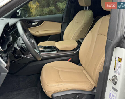 Ауді Q8 2021 у Києві на Automoto.ua Білий Ауді Q8, об'ємом двигуна 3 л та пробігом 102 тис. км за 57000 $, фото 41 на Automoto.ua