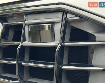 Ауді Q8 2021 у Києві на Automoto.ua Білий Ауді Q8, об'ємом двигуна 3 л та пробігом 102 тис. км за 57000 $, фото 21 на Automoto.ua