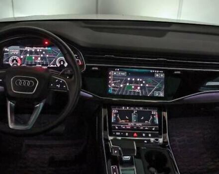 Білий Ауді Q8, об'ємом двигуна 3 л та пробігом 20 тис. км за 59000 $, фото 15 на Automoto.ua