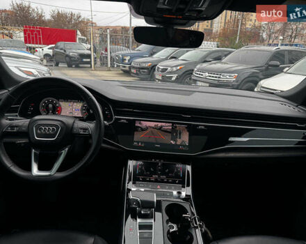 Білий Ауді Q8, об'ємом двигуна 3 л та пробігом 21 тис. км за 58990 $, фото 38 на Automoto.ua