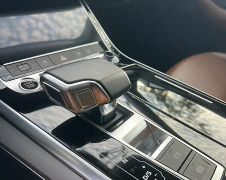 Белый Ауди Q8, объемом двигателя 2.97 л и пробегом 95 тыс. км за 63700 $, фото 16 на Automoto.ua