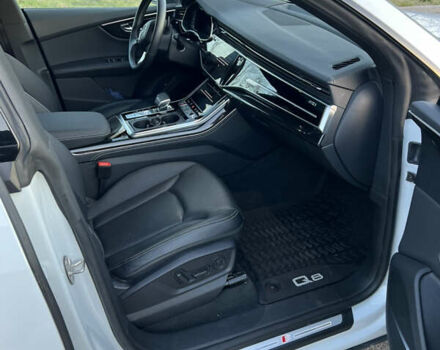 Белый Ауди Q8, объемом двигателя 3 л и пробегом 33 тыс. км за 67999 $, фото 61 на Automoto.ua