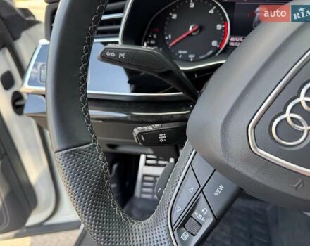 Белый Ауди Q8, объемом двигателя 3 л и пробегом 47 тыс. км за 68500 $, фото 37 на Automoto.ua