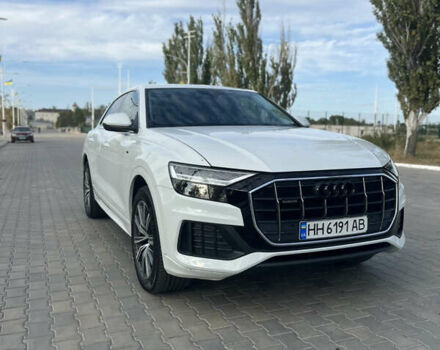 Белый Ауди Q8, объемом двигателя 2.97 л и пробегом 95 тыс. км за 63700 $, фото 2 на Automoto.ua