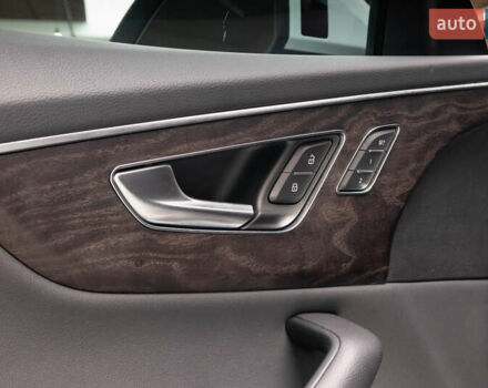 Белый Ауди Q8, объемом двигателя 3 л и пробегом 18 тыс. км за 58999 $, фото 32 на Automoto.ua