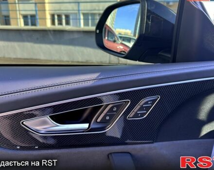 Белый Ауди Q8, объемом двигателя 4 л и пробегом 27 тыс. км за 94750 $, фото 7 на Automoto.ua