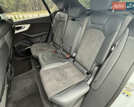 Білий Ауді Q8, об'ємом двигуна 2.97 л та пробігом 120 тис. км за 73900 $, фото 60 на Automoto.ua