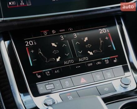Белый Ауди Q8, объемом двигателя 3 л и пробегом 58 тыс. км за 63900 $, фото 21 на Automoto.ua
