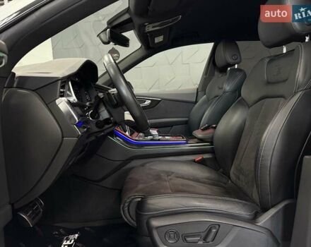 Белый Ауди Q8, объемом двигателя 2.97 л и пробегом 133 тыс. км за 62500 $, фото 38 на Automoto.ua