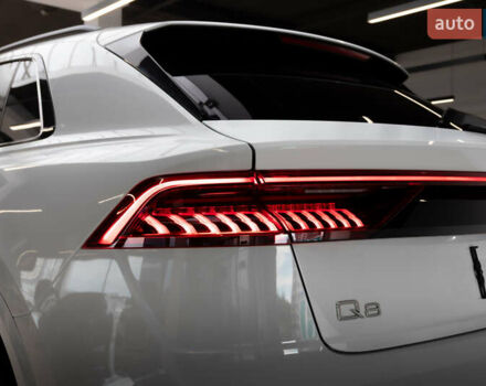 Белый Ауди Q8, объемом двигателя 3 л и пробегом 18 тыс. км за 58909 $, фото 14 на Automoto.ua