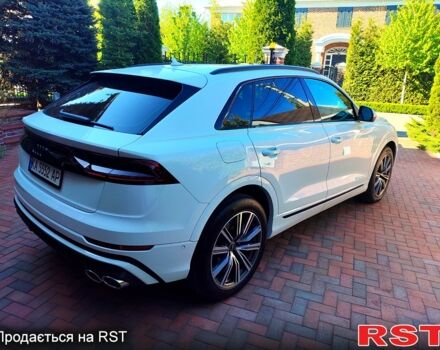 Белый Ауди Q8, объемом двигателя 4 л и пробегом 25 тыс. км за 91000 $, фото 2 на Automoto.ua