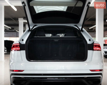 Белый Ауди Q8, объемом двигателя 3 л и пробегом 18 тыс. км за 58909 $, фото 16 на Automoto.ua