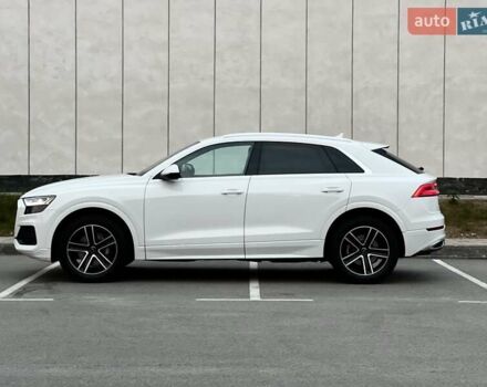 Ауди Q8 2023 в Киеве на Automoto.ua Белый Ауди Q8, объемом двигателя 2.97 л и пробегом 71 тыс. км за 75900 $, фото 9 на Automoto.ua