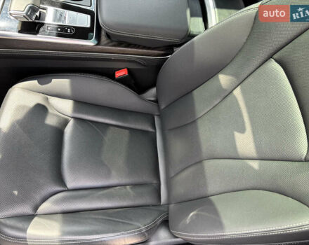 Білий Ауді Q8, об'ємом двигуна 3 л та пробігом 30 тис. км за 65000 $, фото 13 на Automoto.ua