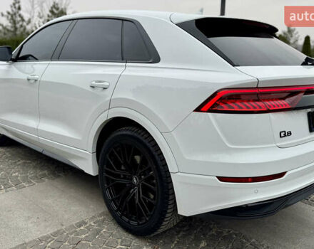 Білий Ауді Q8, об'ємом двигуна 2.97 л та пробігом 94 тис. км за 72500 $, фото 22 на Automoto.ua