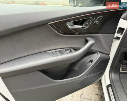 Білий Ауді Q8, об'ємом двигуна 2.97 л та пробігом 15 тис. км за 79900 $, фото 49 на Automoto.ua