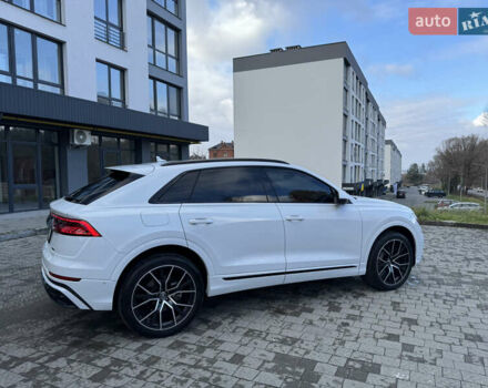 Белый Ауди Q8, объемом двигателя 2.97 л и пробегом 31 тыс. км за 73500 $, фото 3 на Automoto.ua