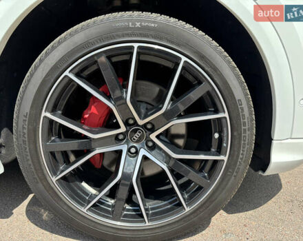 Білий Ауді Q8, об'ємом двигуна 3 л та пробігом 30 тис. км за 65000 $, фото 9 на Automoto.ua