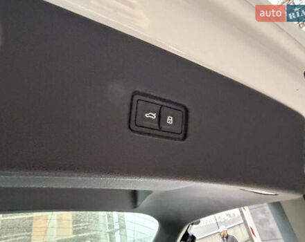 Білий Ауді Q8, об'ємом двигуна 2.97 л та пробігом 15 тис. км за 79900 $, фото 41 на Automoto.ua