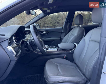 Белый Ауди Q8, объемом двигателя 2.97 л и пробегом 31 тыс. км за 73500 $, фото 57 на Automoto.ua