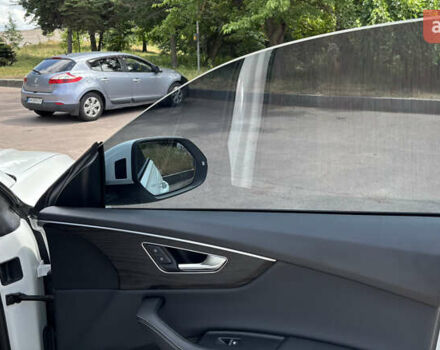 Білий Ауді Q8, об'ємом двигуна 3 л та пробігом 30 тис. км за 65000 $, фото 34 на Automoto.ua