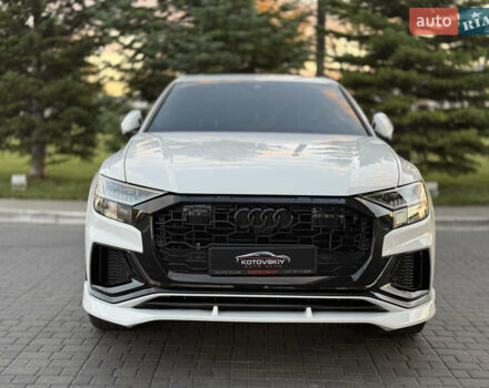 Белый Ауди Q8, объемом двигателя 3 л и пробегом 36 тыс. км за 68000 $, фото 3 на Automoto.ua