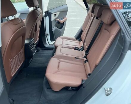 Ауди Q8 2023 в Киеве на Automoto.ua Белый Ауди Q8, объемом двигателя 2.97 л и пробегом 71 тыс. км за 75900 $, фото 44 на Automoto.ua