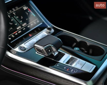 Белый Ауди Q8, объемом двигателя 3 л и пробегом 31 тыс. км за 72500 $, фото 24 на Automoto.ua