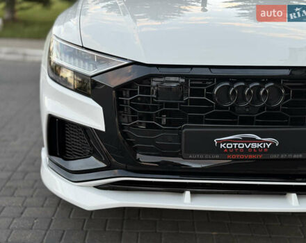 Белый Ауди Q8, объемом двигателя 3 л и пробегом 36 тыс. км за 68000 $, фото 4 на Automoto.ua