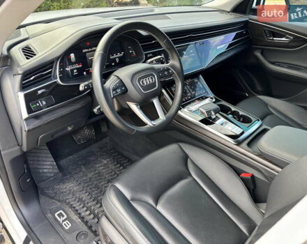 Белый Ауди Q8, объемом двигателя 3 л и пробегом 31 тыс. км за 72500 $, фото 19 на Automoto.ua
