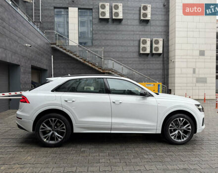 Білий Ауді Q8, об'ємом двигуна 2.97 л та пробігом 15 тис. км за 79900 $, фото 12 на Automoto.ua