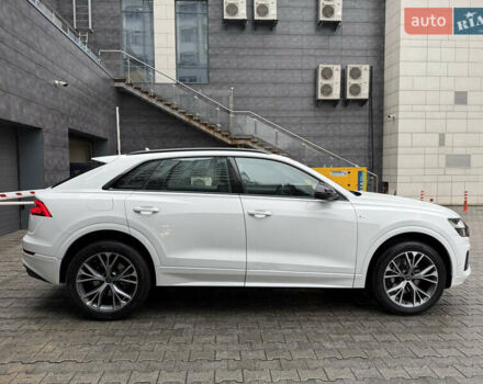 Білий Ауді Q8, об'ємом двигуна 2.97 л та пробігом 15 тис. км за 79900 $, фото 11 на Automoto.ua