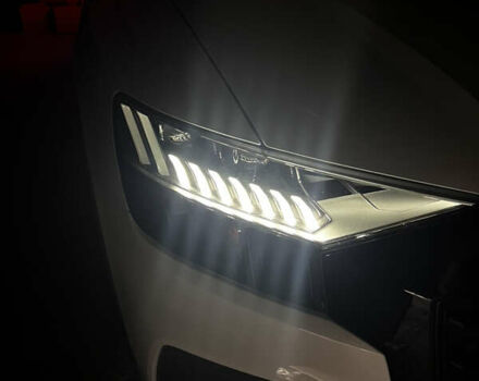 Белый Ауди Q8, объемом двигателя 3 л и пробегом 39 тыс. км за 73500 $, фото 27 на Automoto.ua